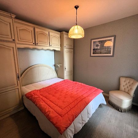 Appartement T2 Avec Balcon Et Vue Mer, 1Er Etage, Ascenseur, Tv, Cuisine Equipee - Fr-1-197-466 Les Sables-dʼOlonne Zewnętrze zdjęcie