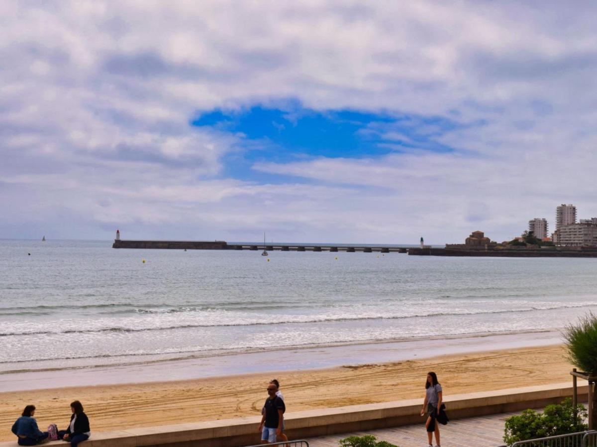 Appartement T2 Avec Balcon Et Vue Mer, 1Er Etage, Ascenseur, Tv, Cuisine Equipee - Fr-1-197-466 Les Sables-dʼOlonne Zewnętrze zdjęcie
